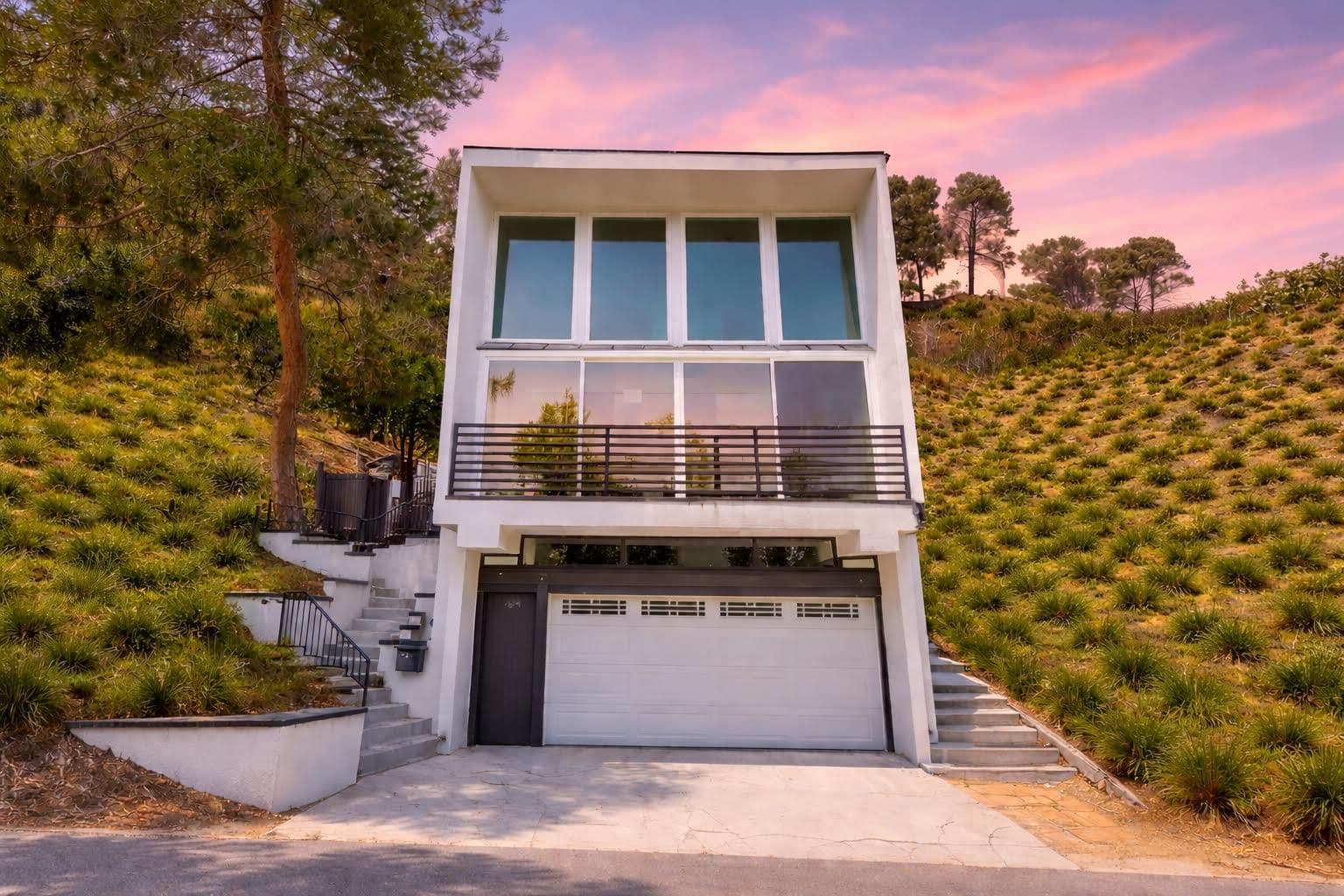 8655 Appian Way, Los Angeles, CA 90046