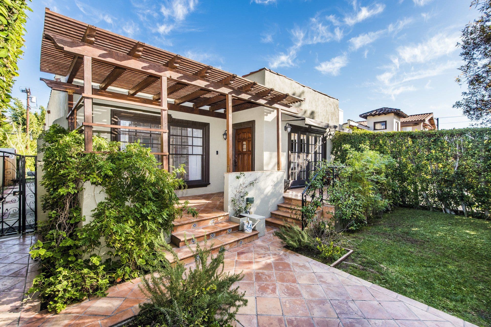 736 N Sierra Bonita Ave, West Hollywood, California 90046