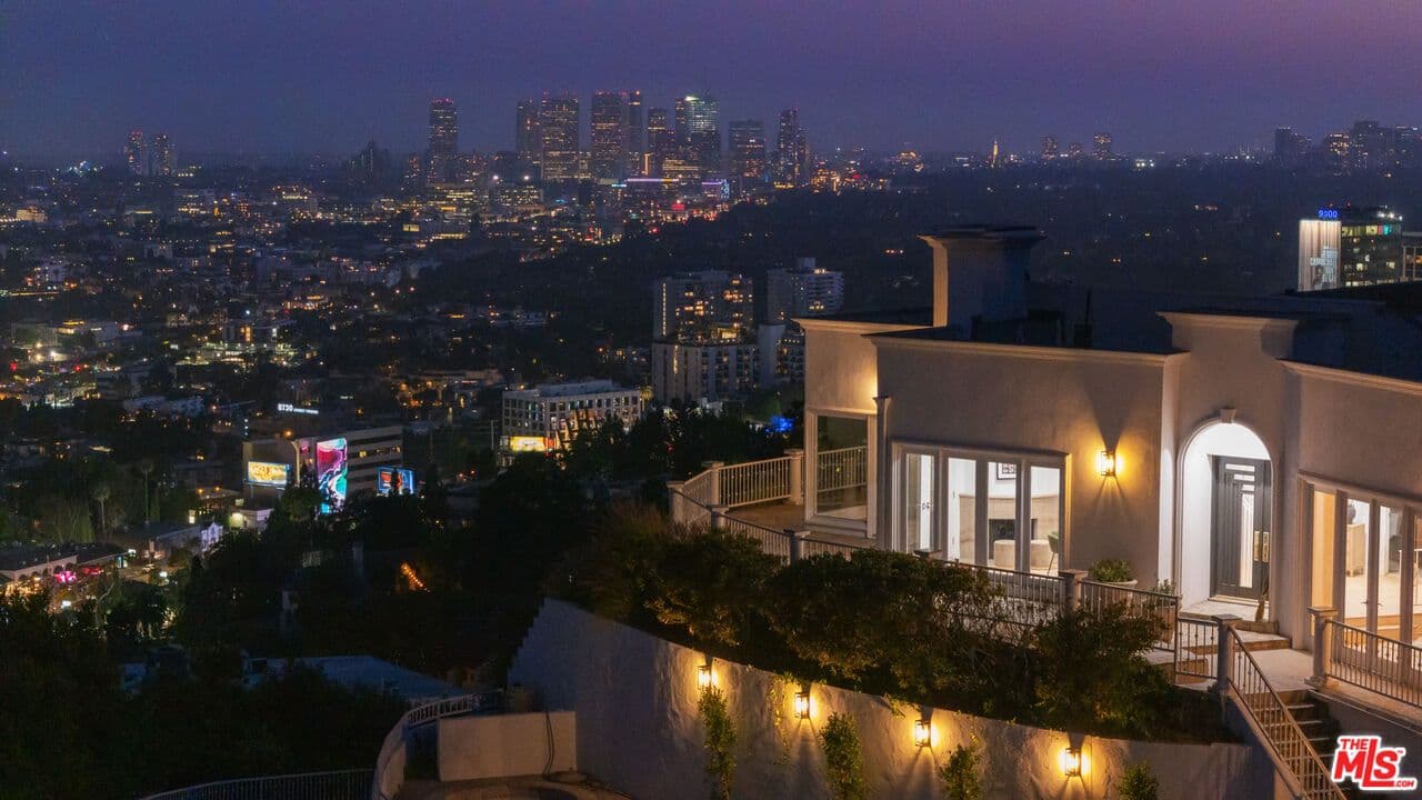 8527 Hedges Way, Los Angeles, CA 90069